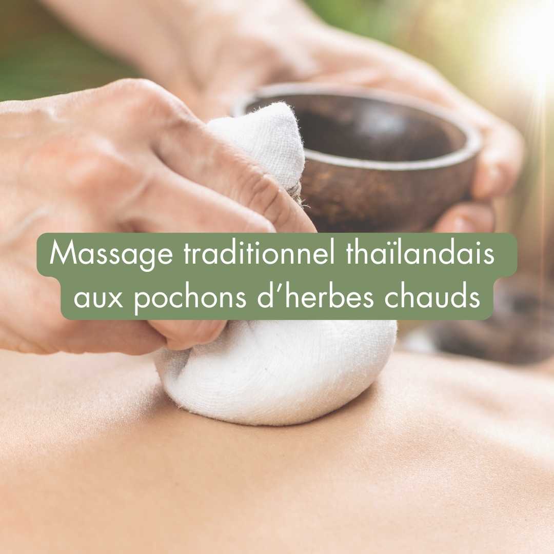 Massage aux pochons d'herbes chauds